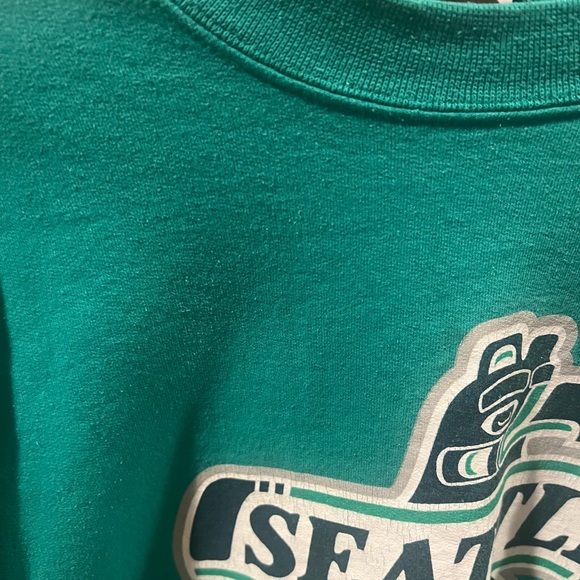 Seattle Graphic Green Men's Sweater - Picture 2 of 5